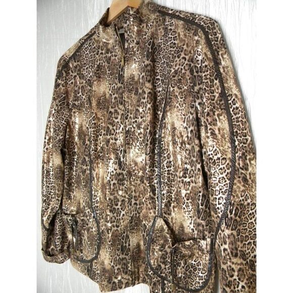 Chico’s Zenergy Animal Print Jacket Sz 2 - Picture 4 of 8